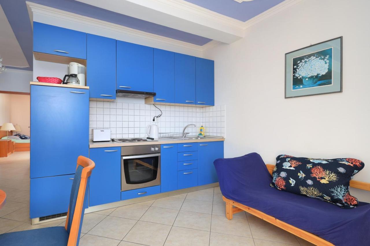 Family Friendly Seaside Apartments Brodarica, Sibenik - 15270 Exterior photo
