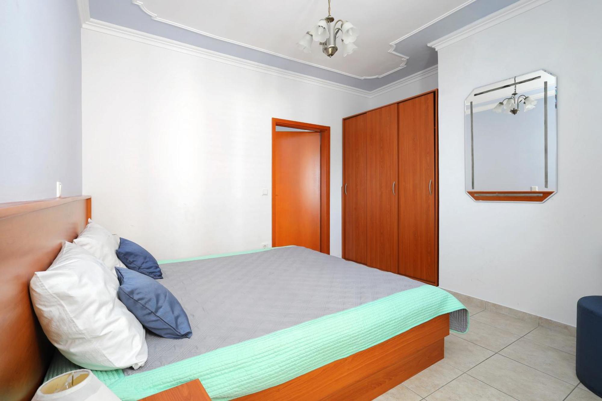Family Friendly Seaside Apartments Brodarica, Sibenik - 15270 Room photo
